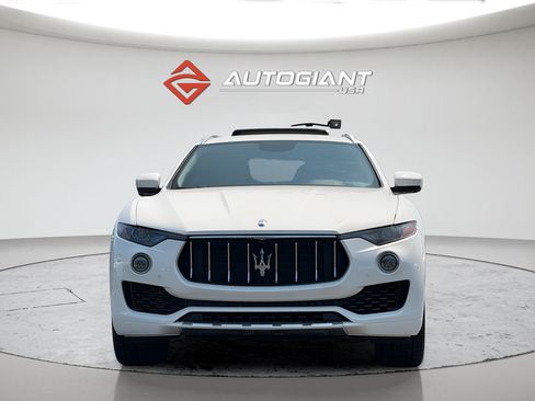 Used 2017 Maserati Levante S AWD/4WD image 13