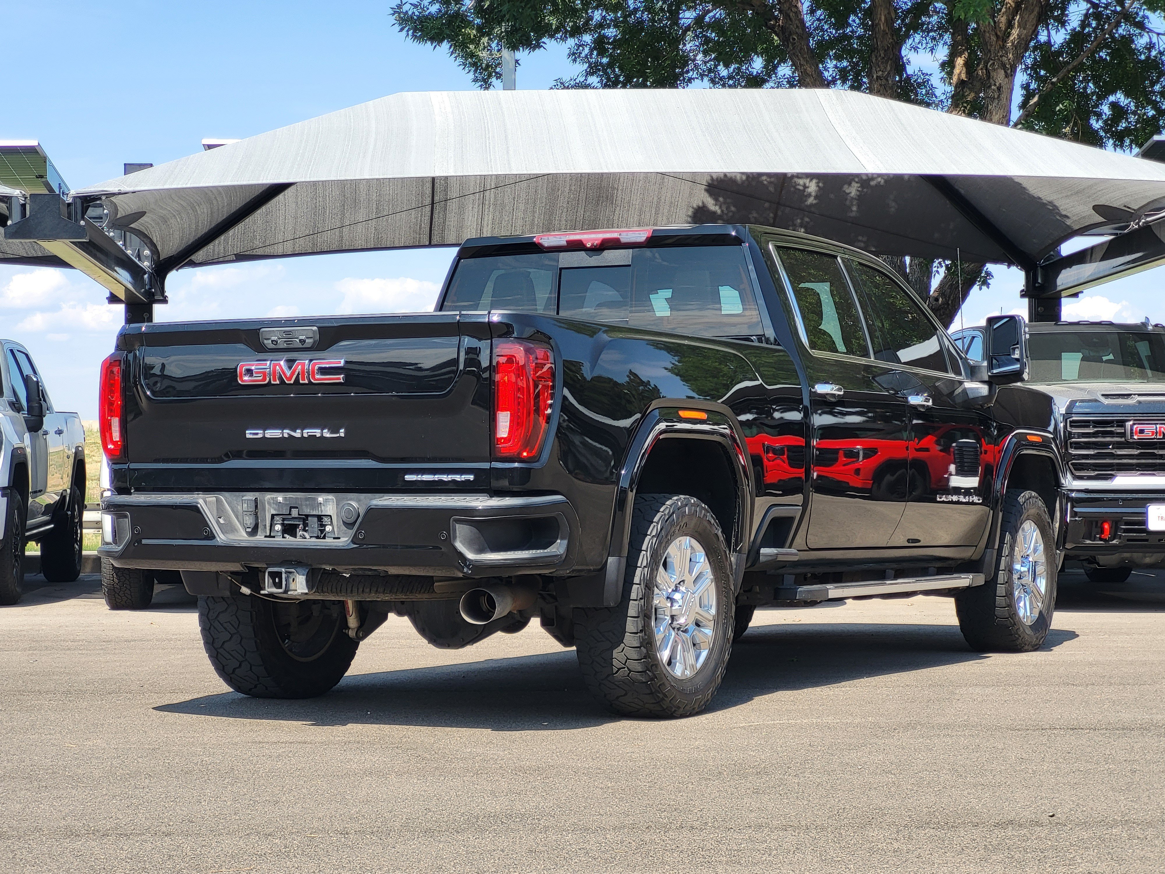Used 2022 GMC Sierra 2500 Denali w/ Denali Ultimate Package AWD/4WD image 7