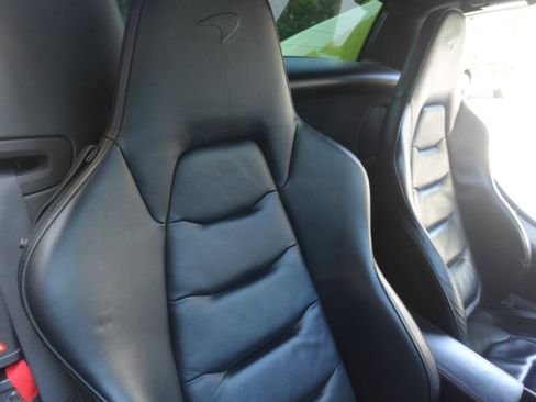 Used 2016 McLaren 650S Spider image 15