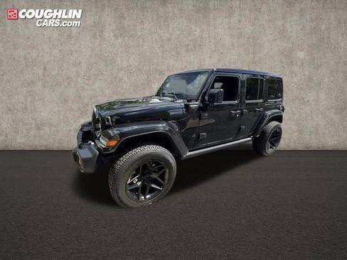 Used 2023 Jeep Wrangler Unlimited Sahara w/ Cold Weather Group AWD/4WD image 2
