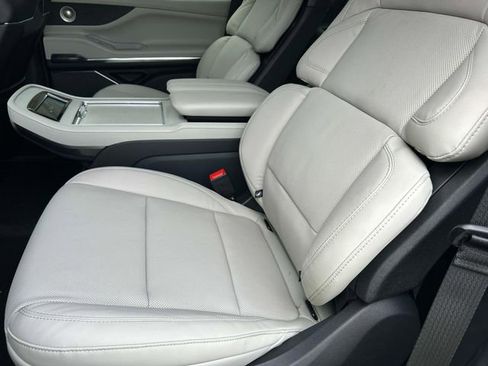 New 2026 Lincoln Navigator Reserve AWD/4WD image 20