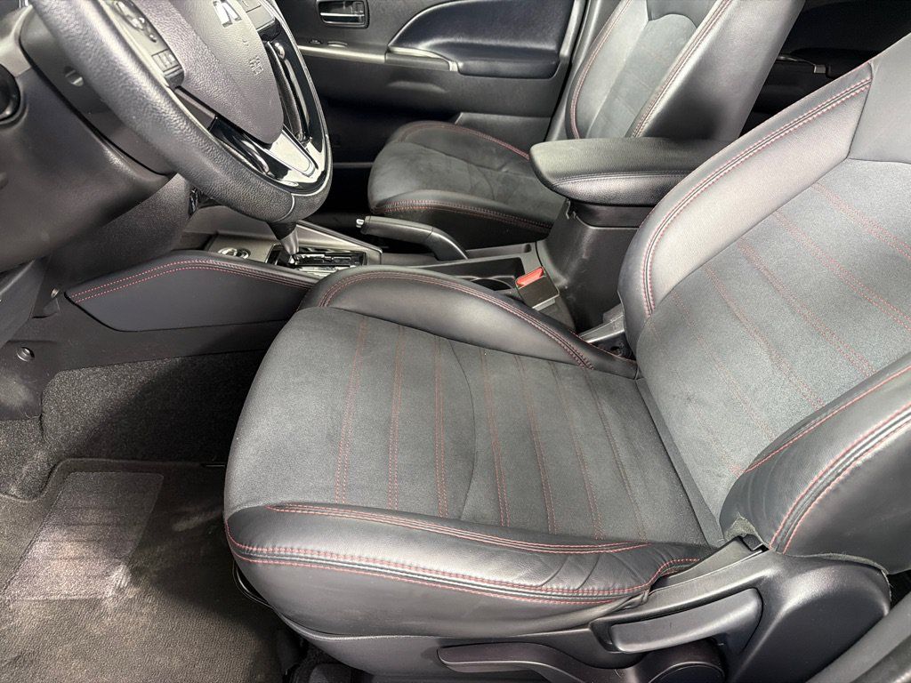 Used 2023 Mitsubishi Outlander Sport SE AWD/4WD image 11