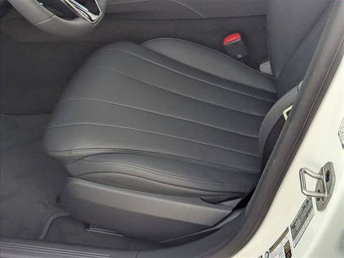 Used 2026 Mercedes-Benz E 350 Sedan image 4