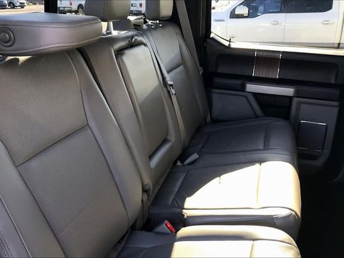 Used 2017 Ford F150 Lariat RWD image 17
