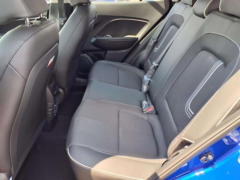 New 2025 Hyundai Venue Limited image 7
