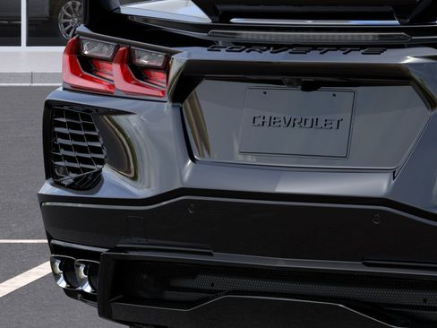 Used 2023 Chevrolet Corvette Stingray Premium Cpe w/ Z51 Performance Package RWD image 15