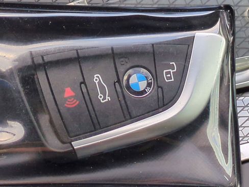 Certified 2023 BMW 330i 330i w/ M Sport Package image 33