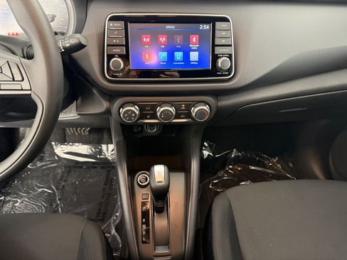 Used 2025 Nissan Kicks Play S FWD image 18