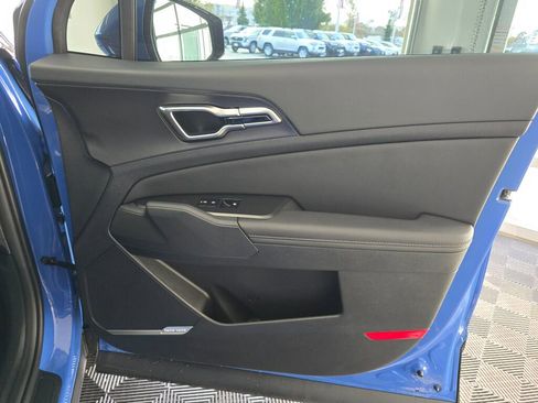 Used 2026 Kia Sportage SX image 44