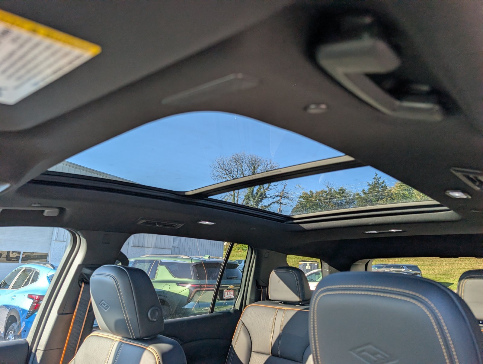 New 2027 Chevrolet Traverse High Country w/ LPO, Floor Liner Package AWD/4WD image 32