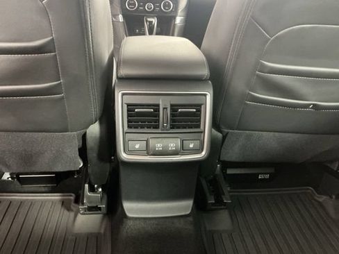 Used 2023 Subaru Forester Touring AWD/4WD image 33