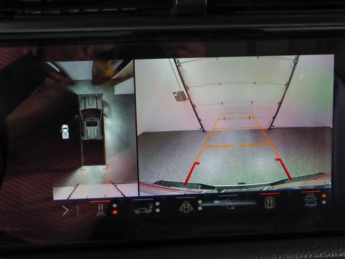 Used 2024 GMC Sierra 2500 Denali w/ Denali Reserve Package image 21