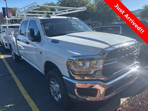 Used 2024 RAM 2500 Tradesman w/ Chrome Appearance Group AWD/4WD image 1