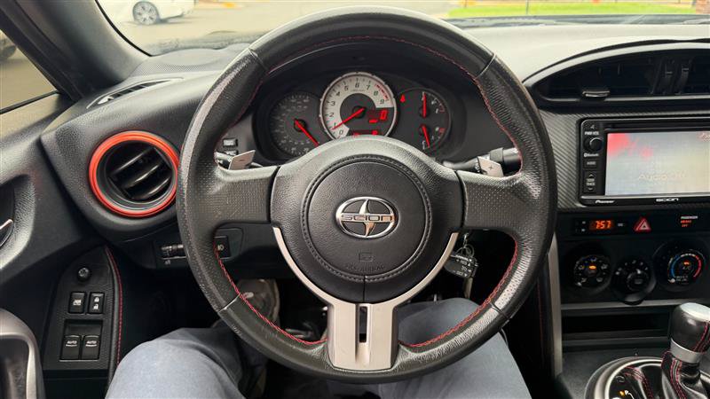 Used 2015 Scion FR-S RWD image 23