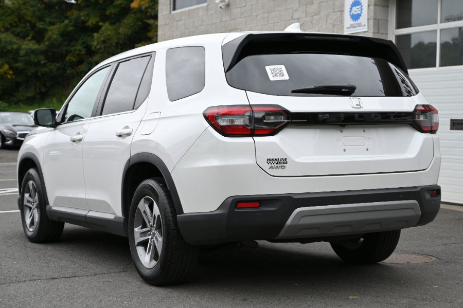 Used 2023 Honda Pilot EX-L image 3