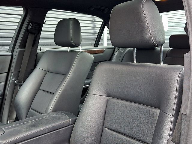 Used 2014 Mercedes-Benz E 350 4MATIC Sedan image 5
