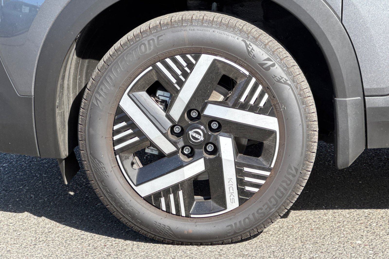 Certified 2026 Nissan Kicks SV FWD image 31
