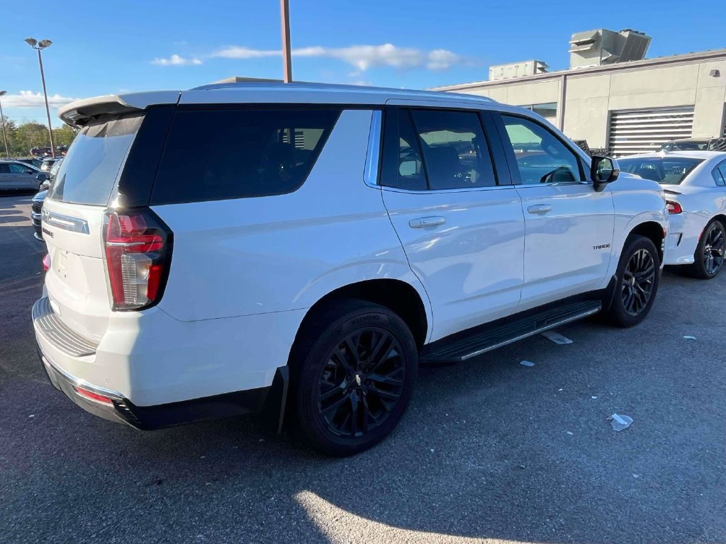 Used 2023 Chevrolet Tahoe LS AWD/4WD image 2