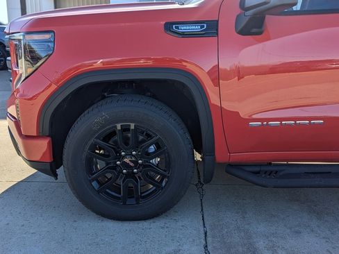 New 2026 GMC Sierra 1500 Pro w/ Graphite Edition AWD/4WD image 11