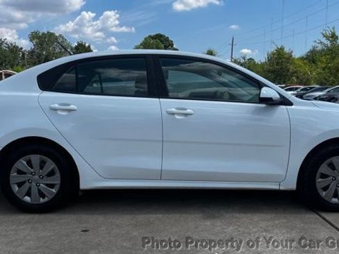 Used 2020 Kia Rio S FWD image 5