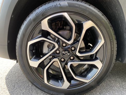 Used 2026 Chevrolet Trax RS FWD image 41