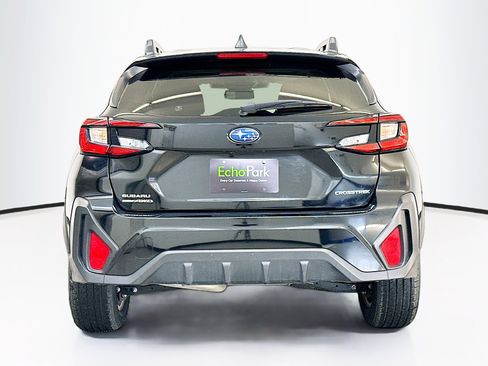Used 2024 Subaru Crosstrek 2.0i Premium image 7