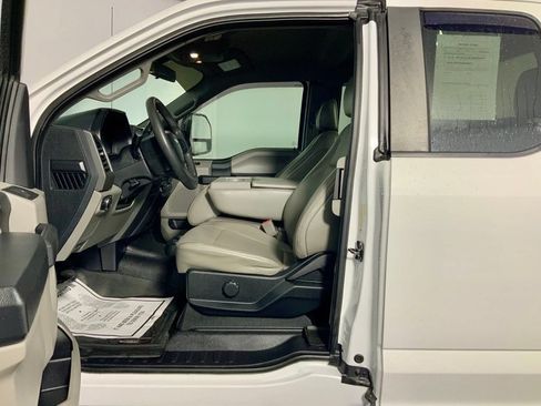 Used 2017 Ford F250 XL w/ STX Appearance Package AWD/4WD image 17