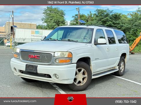 Used 2002 GMC Yukon XL Denali AWD/4WD image 1