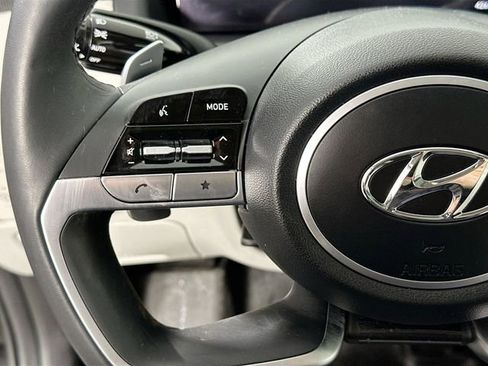 Used 2022 Hyundai Tucson Limited image 24