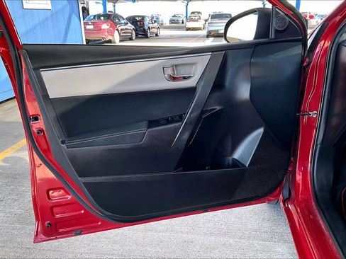 Used 2016 Toyota Corolla LE image 21