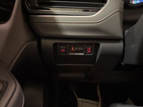 Certified 2025 Subaru Forester Sport image 22