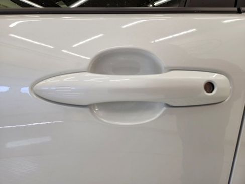 New 2026 Toyota Prius SE image 16