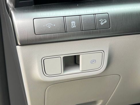 Certified 2026 Hyundai Kona SEL Sport FWD image 25
