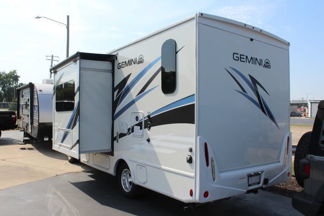 Used 2023 Ford Transit 350 Low Roof DRW AWD image 4