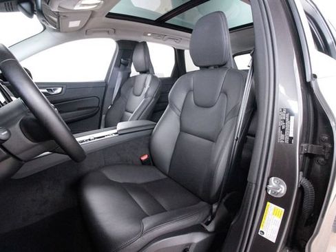 Certified 2025 Volvo XC60 B5 Plus w/ Climate Package AWD/4WD image 22