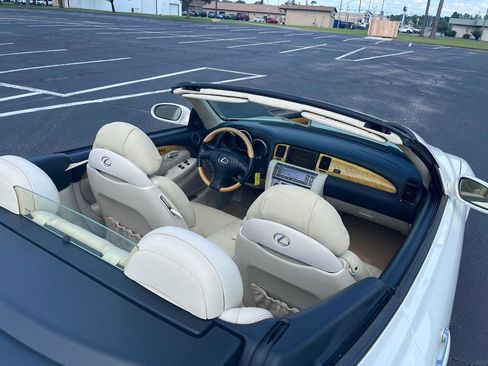 Used 2005 Lexus SC 430 Convertible RWD image 19