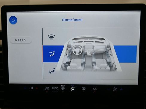 Used 2023 Ford Transit 350 XLT image 21