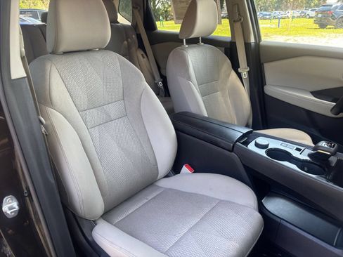 Used 2025 Nissan Rogue SV AWD/4WD image 33