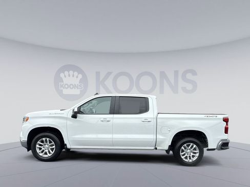 Used 2024 Chevrolet Silverado 1500 LT AWD/4WD image 2