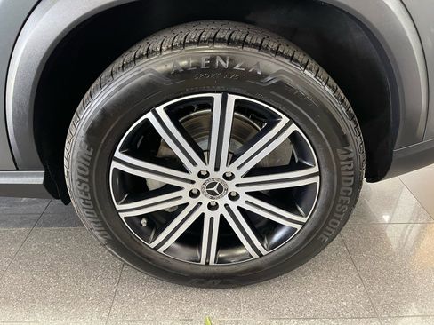 Used 2025 Mercedes-Benz GLE 450e 4MATIC w/ Winter Package image 24