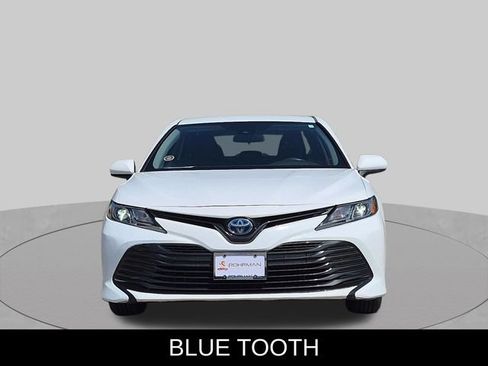 Used 2019 Toyota Camry LE FWD image 2