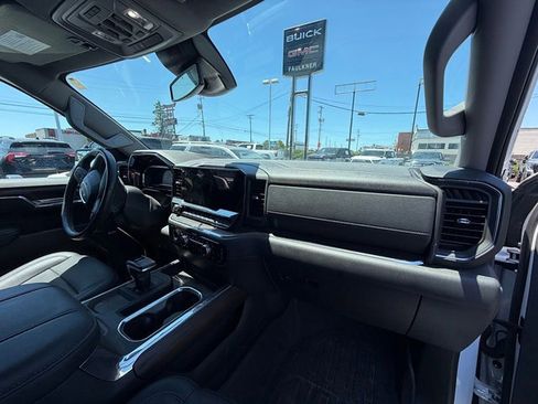 Used 2023 GMC Sierra 1500 SLT w/ SLT Premium Package AWD/4WD image 23
