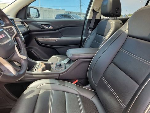 Used 2021 GMC Acadia Denali w/ Denali Ultimate Package AWD/4WD image 22