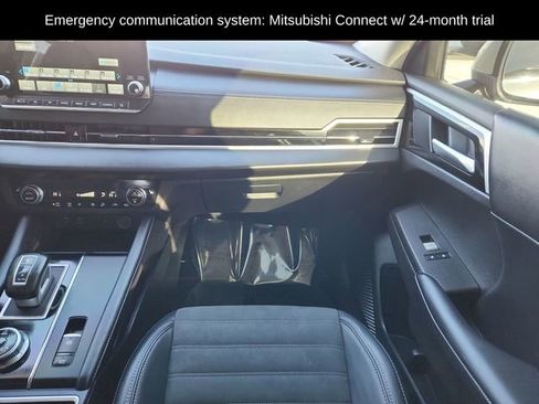 Used 2024 Mitsubishi Outlander SE image 23