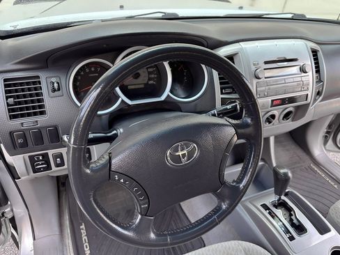 Used 2011 Toyota Tacoma w/ SR5 Pkg #2 image 21