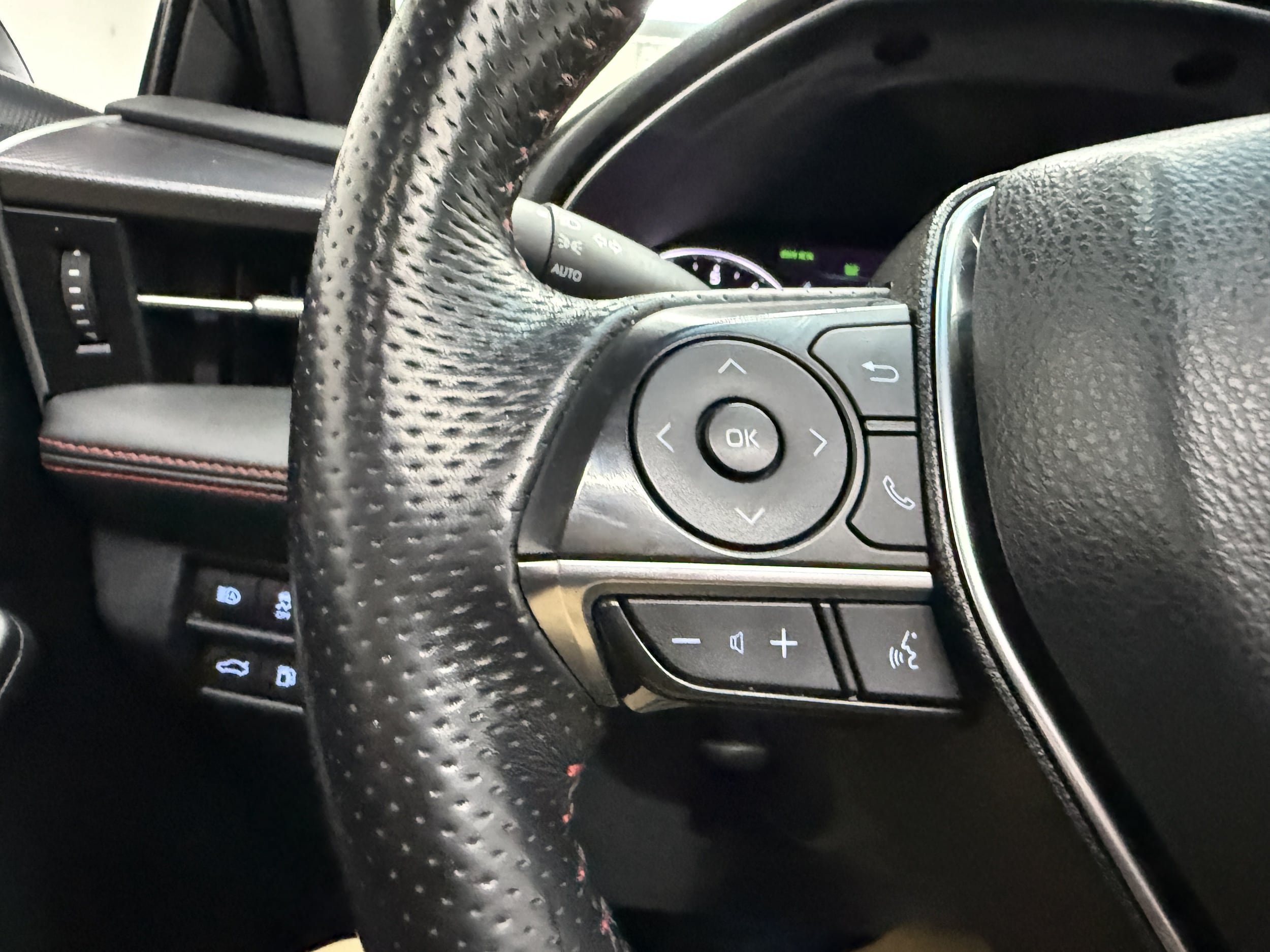 Used 2021 Toyota Avalon TRD FWD image 23