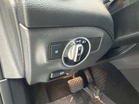 Used 2019 Mercedes-Benz CLA 250 4MATIC image 51