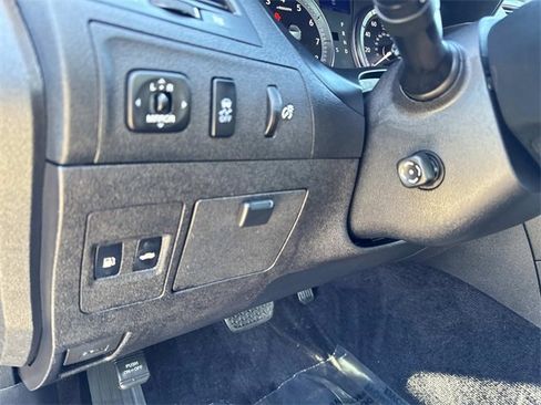 Used 2011 Lexus ES 350 image 31