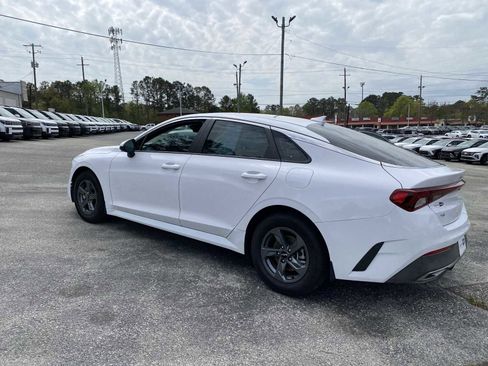 Used 2022 Kia K5 LX image 7