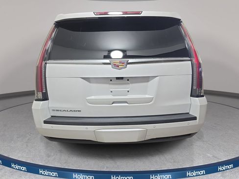 Used 2020 Cadillac Escalade Premium Luxury AWD/4WD image 7